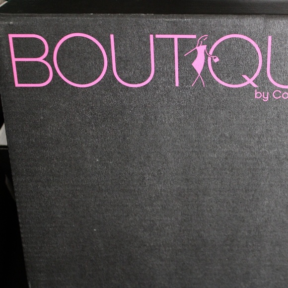 Great Booties 6 - Picture 4 of 4